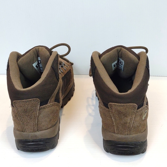 HiTec Shoes Hitec Womens Nova Lite Ii Lightweight Midtop Cushioned